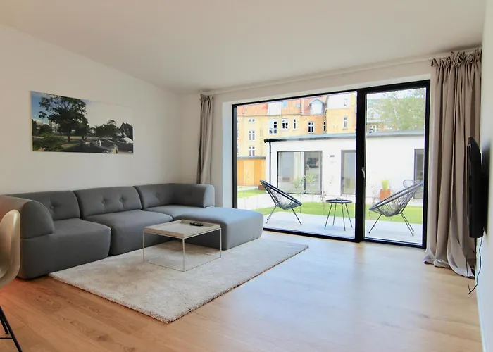 Fantastic 1-Bedroom Townhouse